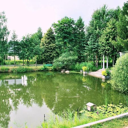 Hotel Ksiaze Poniatowski Lesznowola  Экстерьер фото